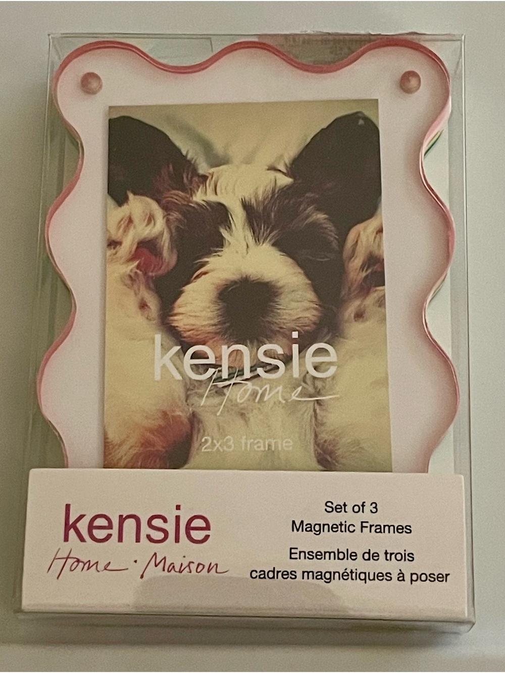 Kensie Pink Scalloped Magnetic Photo Frames Set